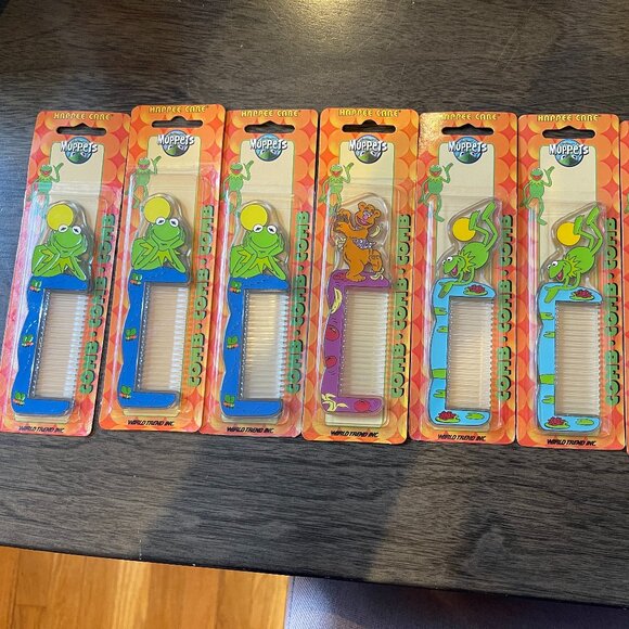 Set of 7 Rare Muppet Happee Care Combs – Sealed in Package! - Picture 2 of 2
